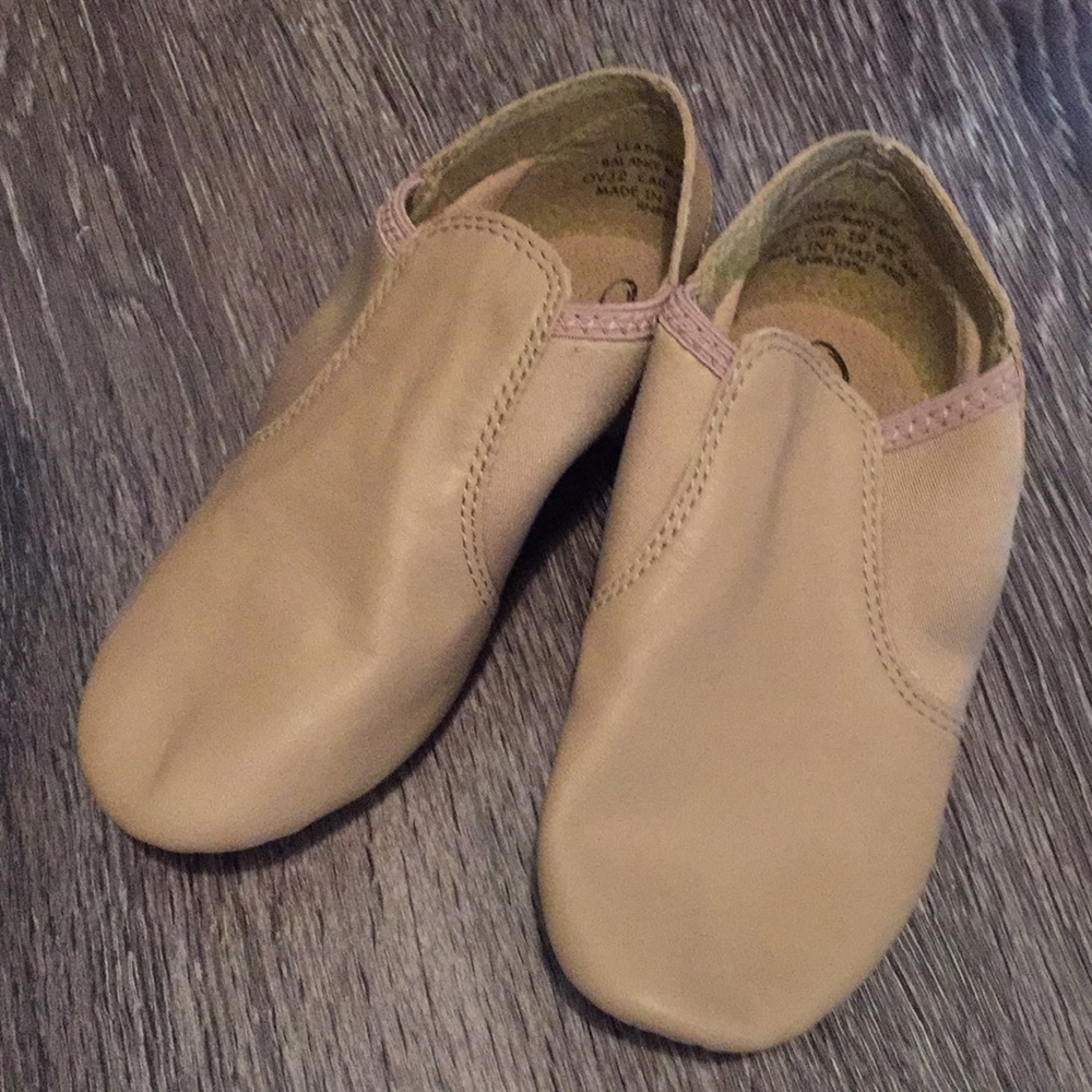 Ovation Slip on Jazz shoes